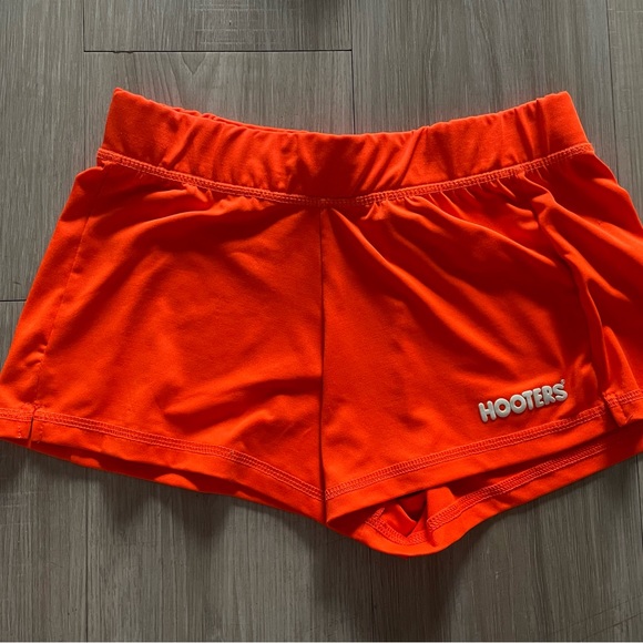 Authentic Hooters uniform!! The tank tops are XS and the shorts are XS/S. - Picture 4 of 5
